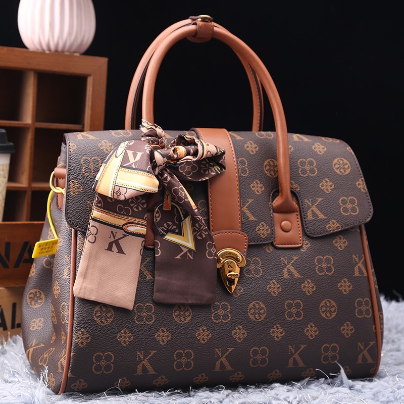 Luxury Bags Trend 2025 - Borsa da donna di marca di