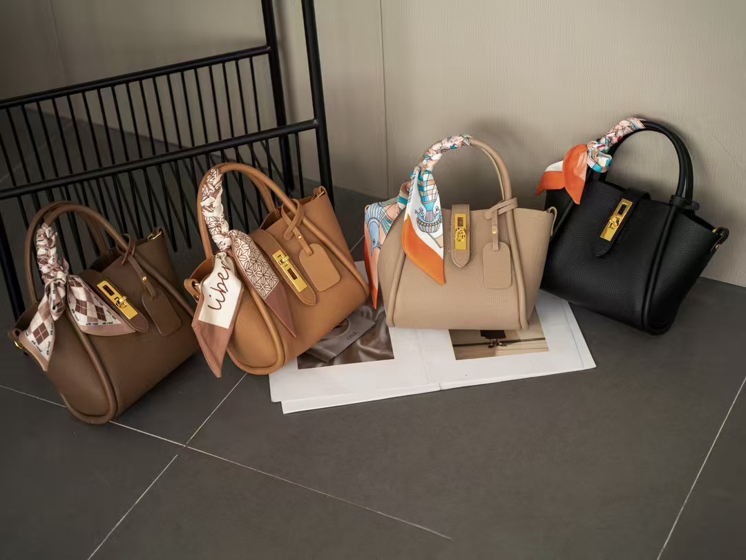 Luxury Bags Sell - Borse a secchiello in vera pelle