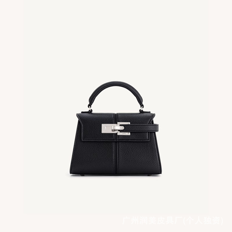 Borsa a forma di raviolo JW PE - Luxury Bags Sell recensione e prezzo