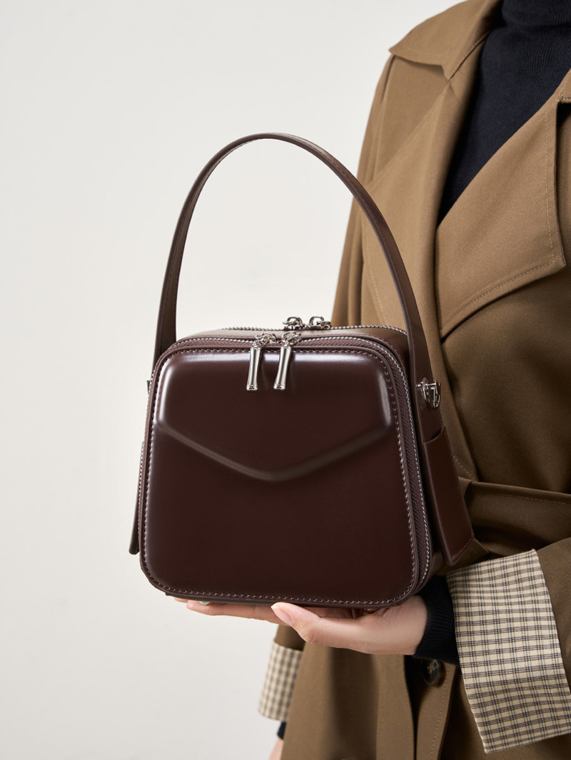2025 Borse a tracolla a spalla - Luxury Bags Trend 2025 recensione e prezzo
