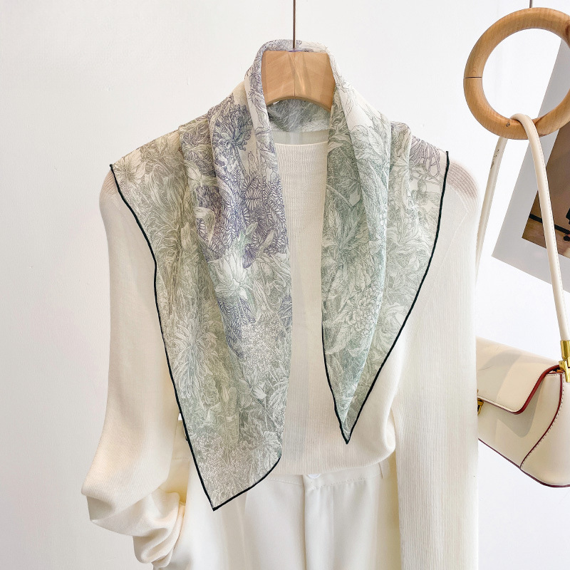 Foulard Quadrato di Lusso 100% - Luxury Bags Vintage recensione e prezzo