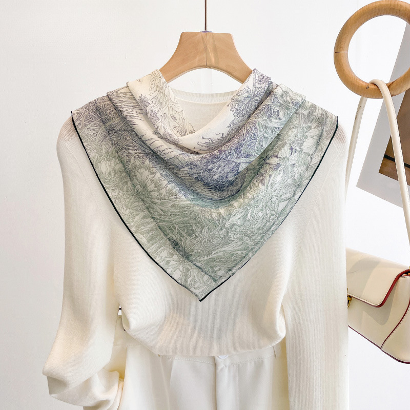 Foulard Quadrato di Lusso 100% - Luxury Bags Vintage recensione e prezzo