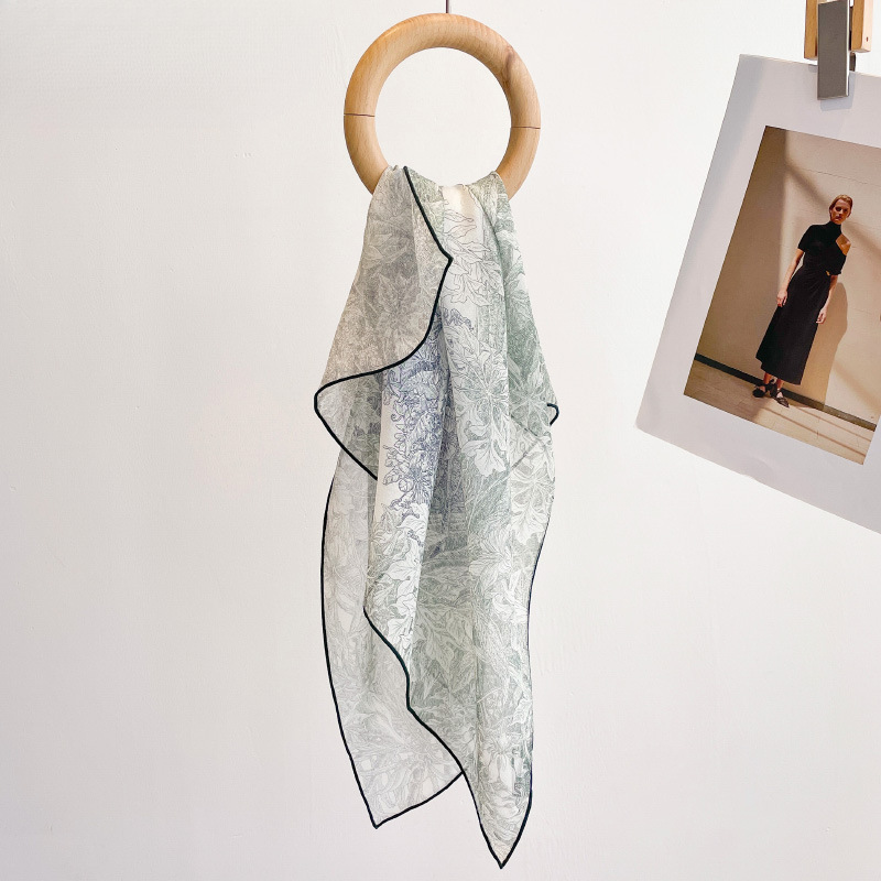 Foulard Quadrato di Lusso 100% - Luxury Bags Vintage recensione e prezzo