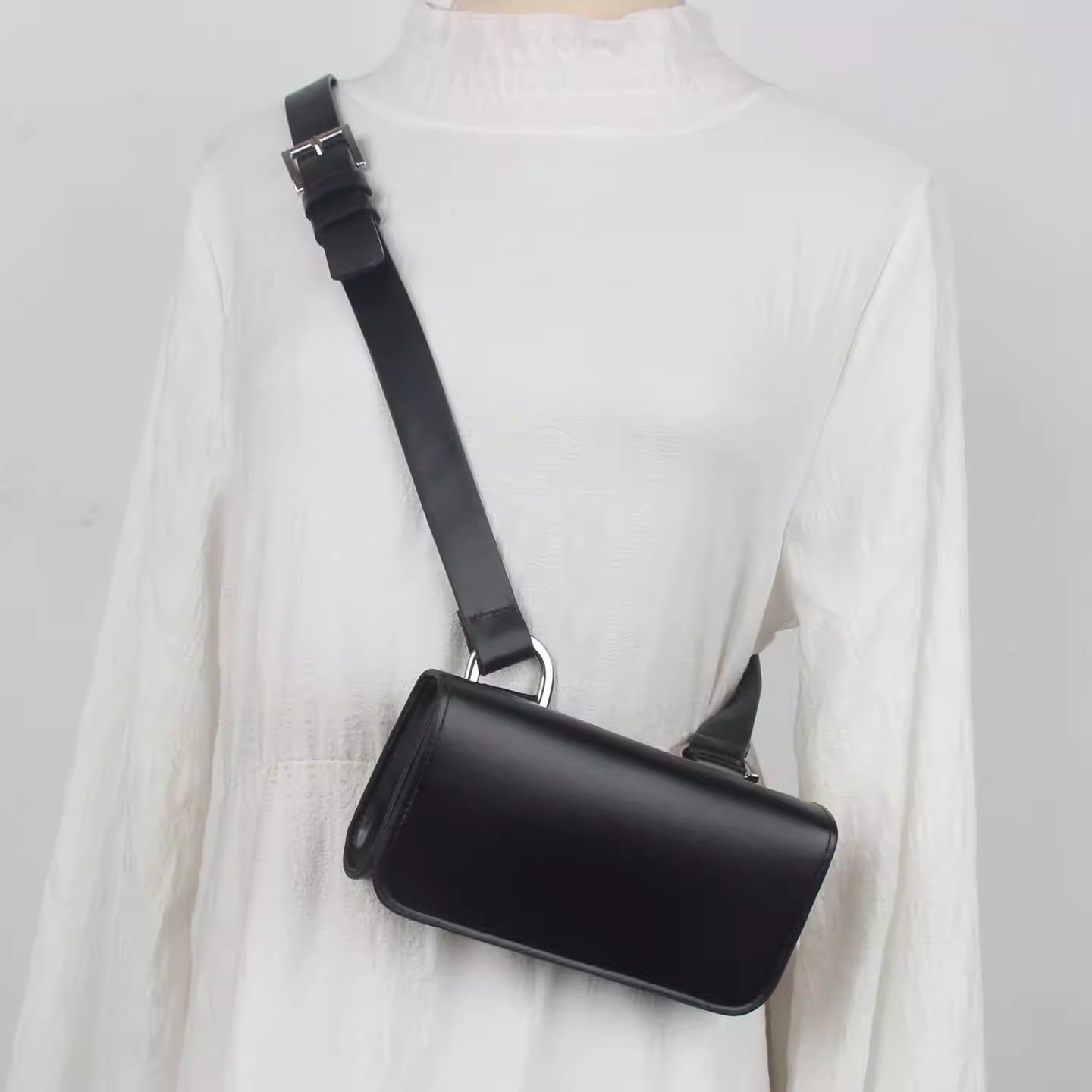 Cintura in Pelle PU per Uomo e - Belt Bag Leather Wide recensione e prezzo