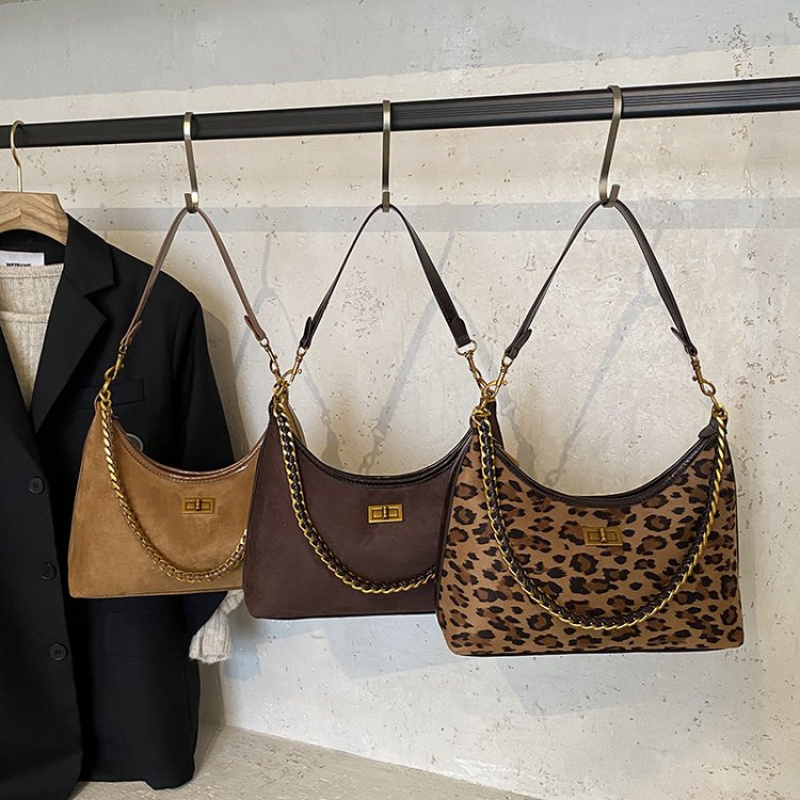 Elegante borsa a tracolla Bors - Luxury Bags Paris recensione e prezzo