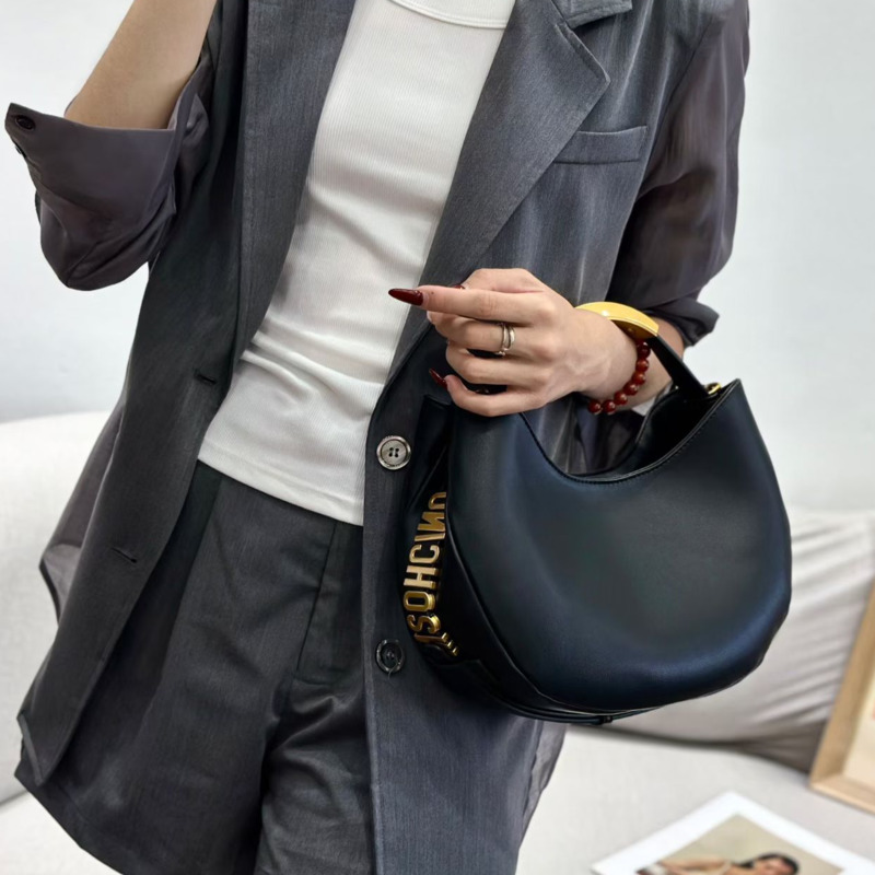 Borsa a secchiello da donna a  - Luxury Bags Sell recensione e prezzo