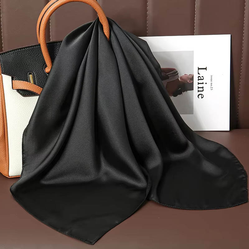 Sciarpa quadrata di seta tinta - Luxury Bags Office recensione e prezzo