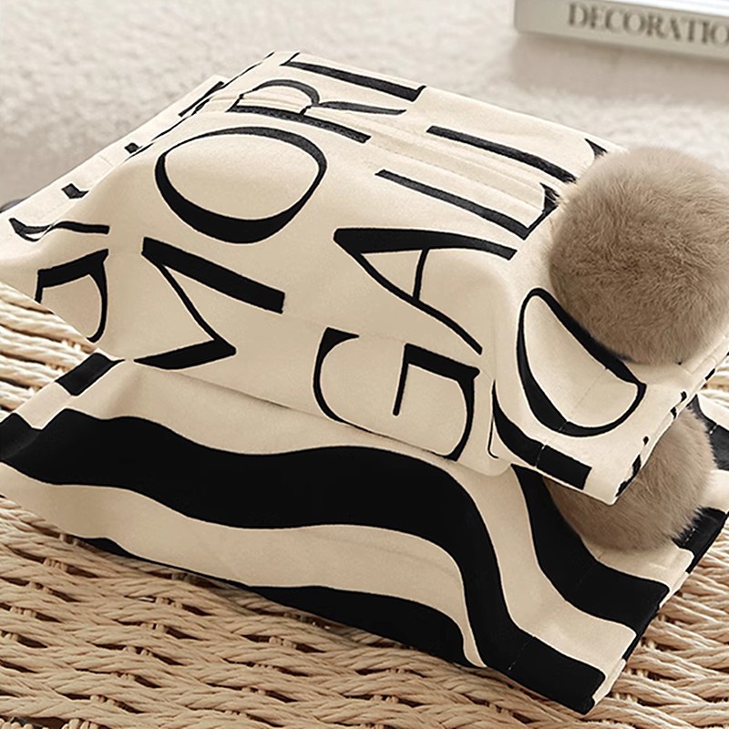 Scatola per fazzoletti Porta c - Luxury Bags Japan recensione e prezzo