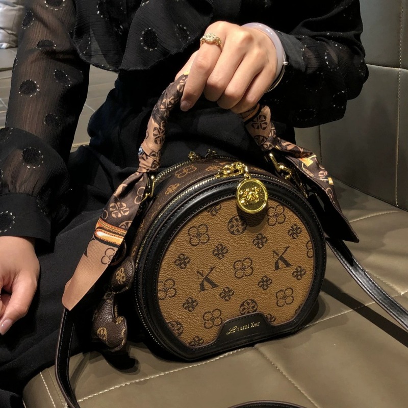 Borsa a Spalla da Donna in Pel - Luxury Bags Paris recensione e prezzo