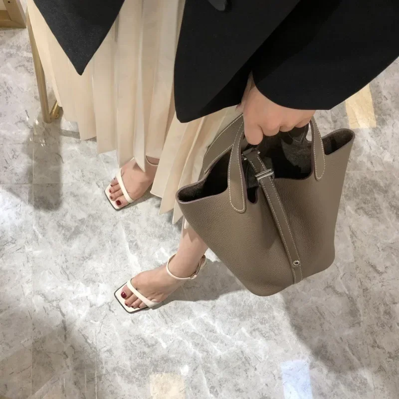 2023 nuova borsa a secchiello  - Luxury Bags Office recensione e prezzo