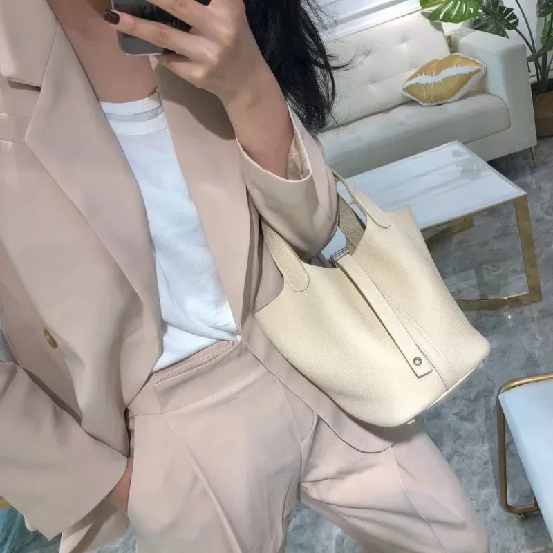 2023 nuova borsa a secchiello  - Luxury Bags Office recensione e prezzo