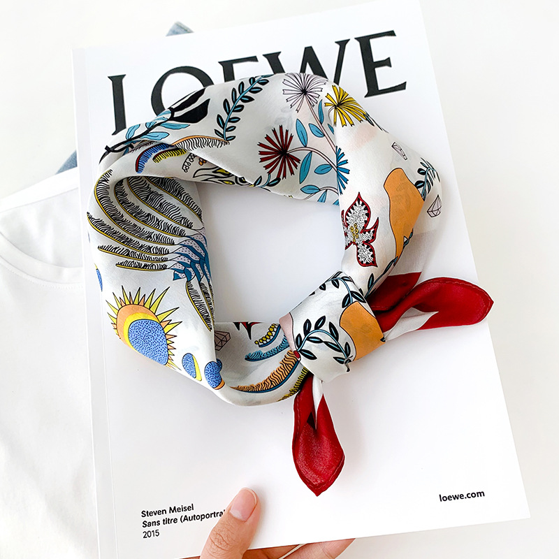 Donne 70*70 cm Sciarpa di seta - Luxury Bags Trend 2025 recensione e prezzo