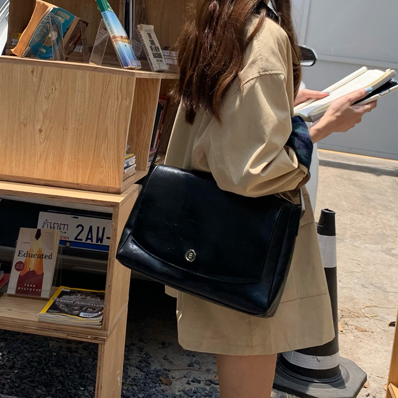 CGCBAG Vintage Lage Capacity M - Luxury Bags Vintage recensione e prezzo