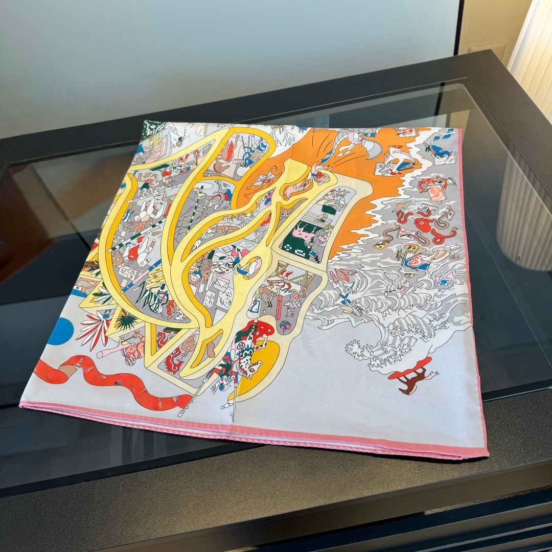 Sciarpa Quadrata di Lusso Stam - Luxury Bags Vintage recensione e prezzo