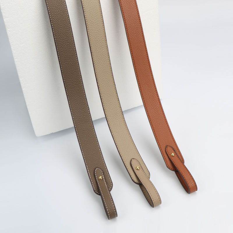 Cinghie per borse in pelle di  - Belt Bag Leather Wide recensione e prezzo