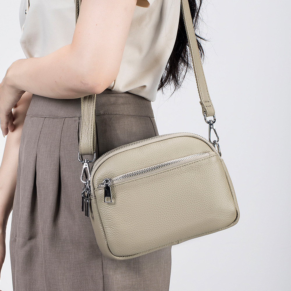 Borsa a tracolla versatile in  - Luxury Bags Storage recensione e prezzo